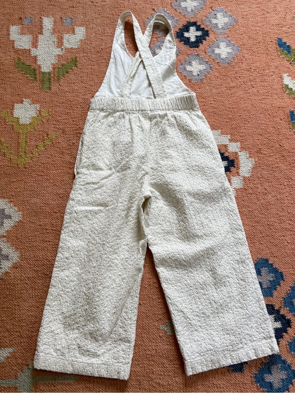 Hanna Andersson Girl’s Cream Floral Eyelet Wide Leg Overalls Size 6-7